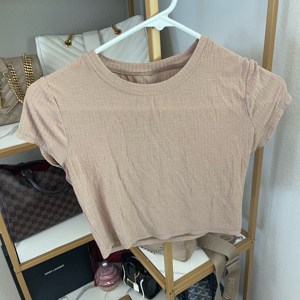 Sea coast cropped toasted almond tee